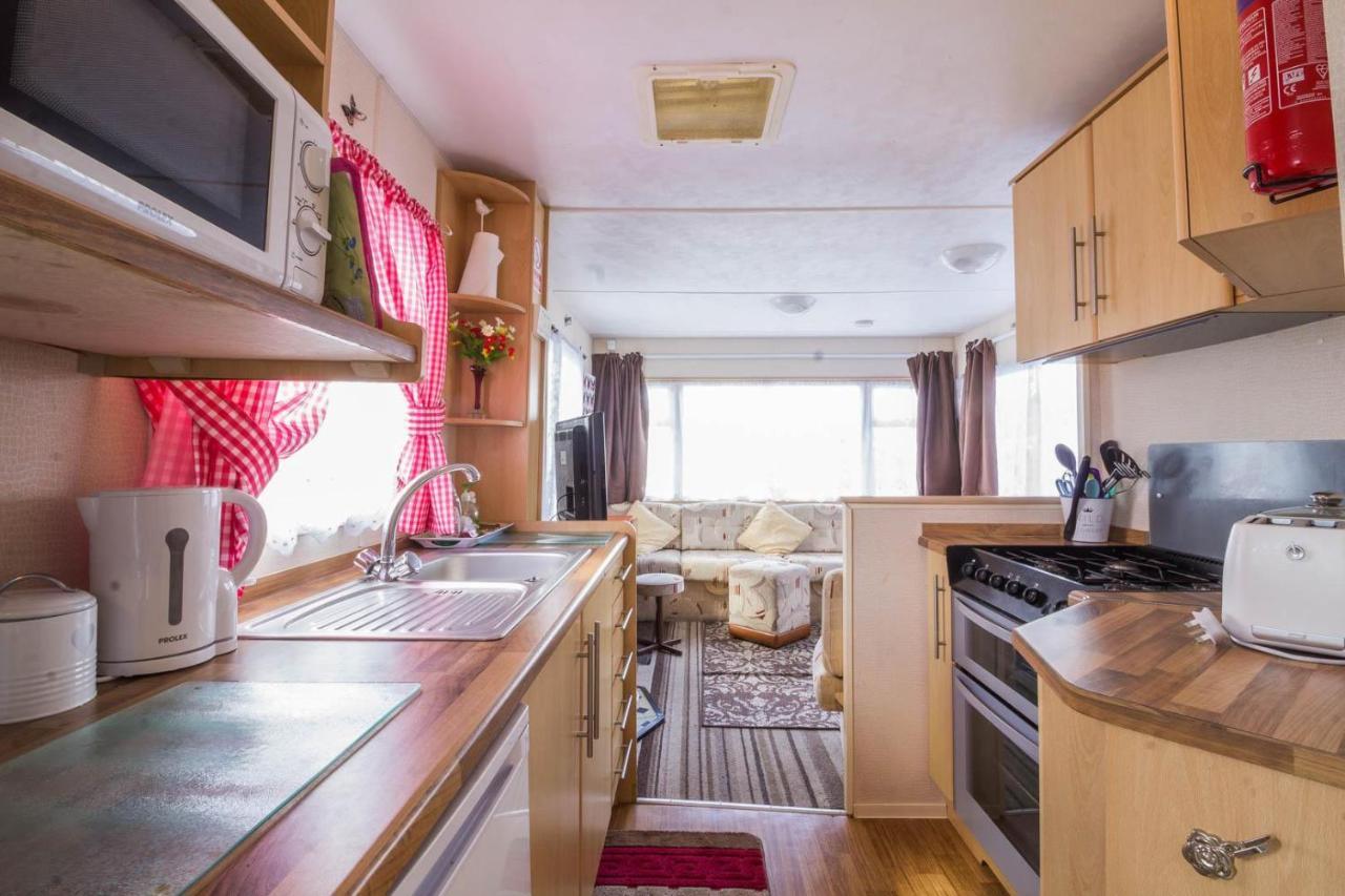 Great 8 Berth Caravan For Hire At Southview Holiday Park In Skegness Ref 33025E ภายนอก รูปภาพ
